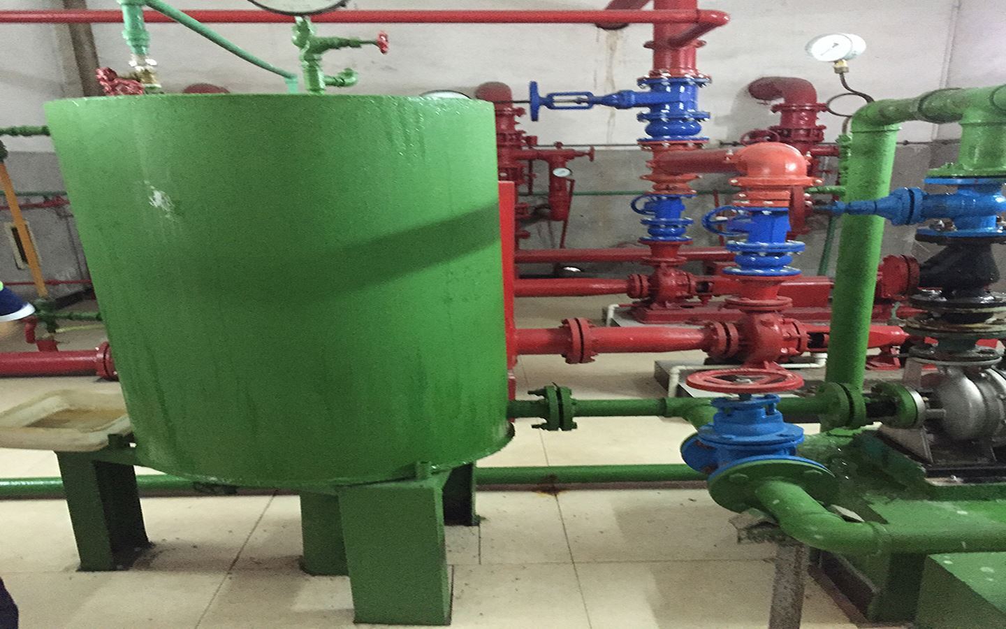 真空引水罐的安裝圖 真空引水罐的安裝圖